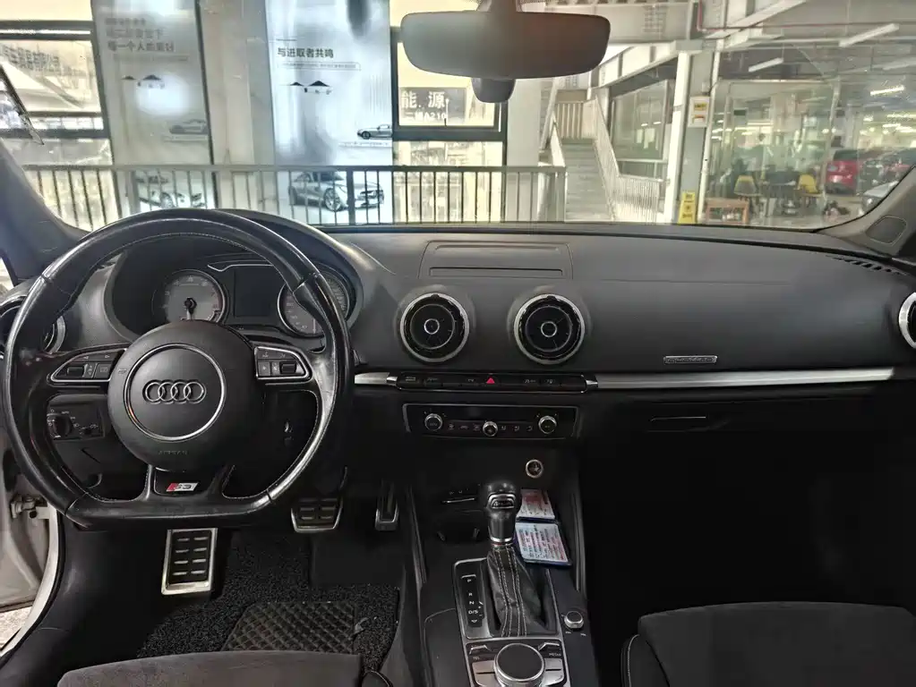 Audi S3 — миниатюра 11