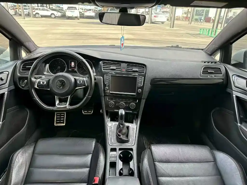 Volkswagen Golf GTI — миниатюра 5