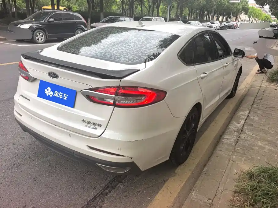 Ford Mondeo — миниатюра 3
