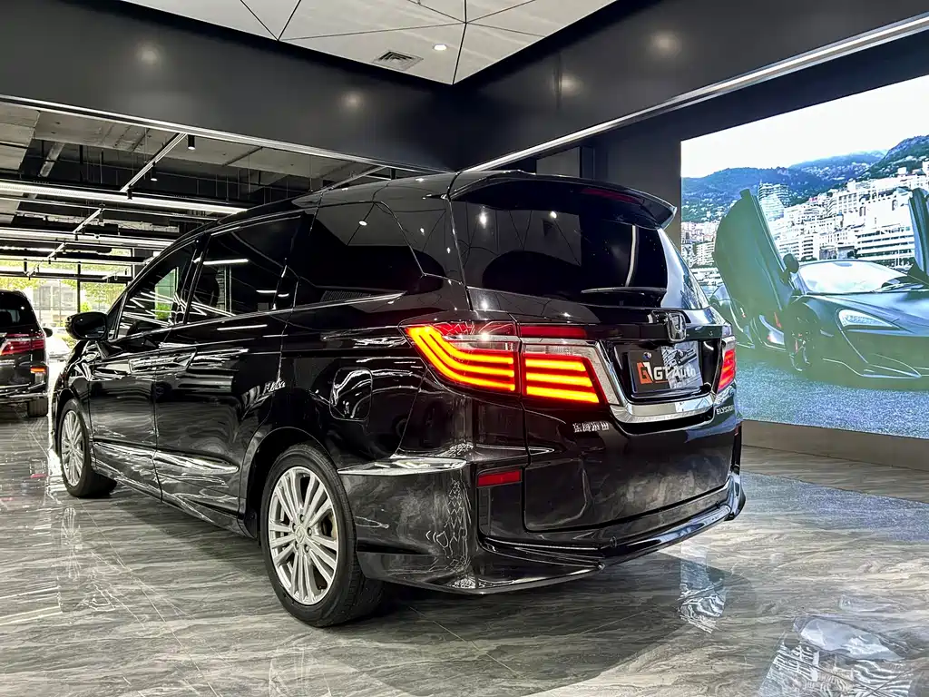 Honda Elysion — миниатюра 7