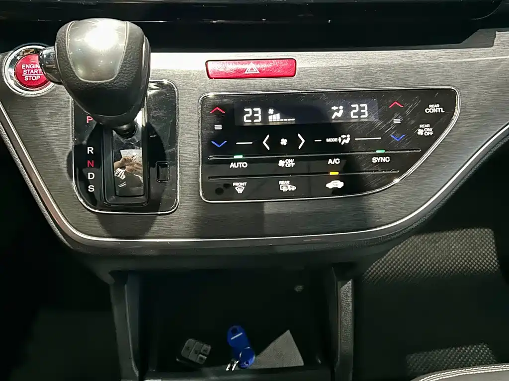 Honda Elysion — миниатюра 18