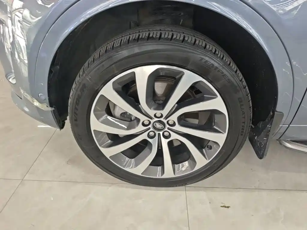 Land Rover Discovery Sport — миниатюра 23
