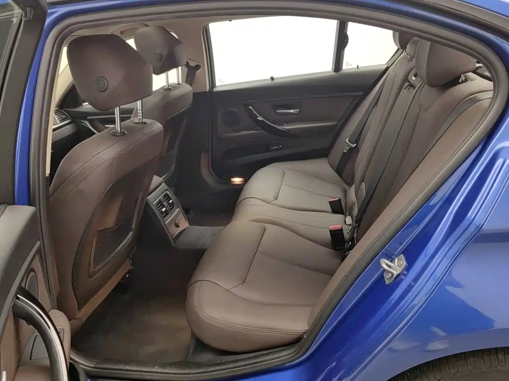 BMW 3 Series — миниатюра 15
