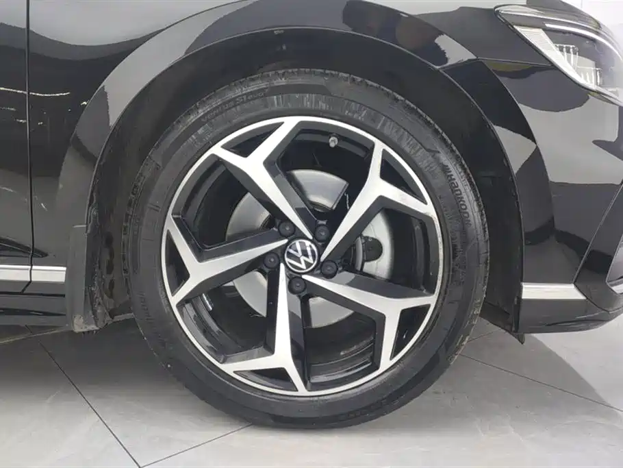 Volkswagen Magotan 2025 330TSI DSG Luxury