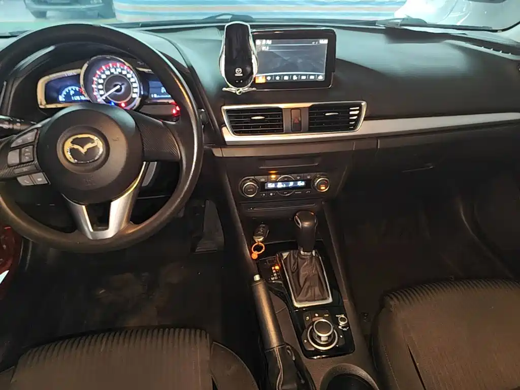 Mazda 3 Axela — миниатюра 14