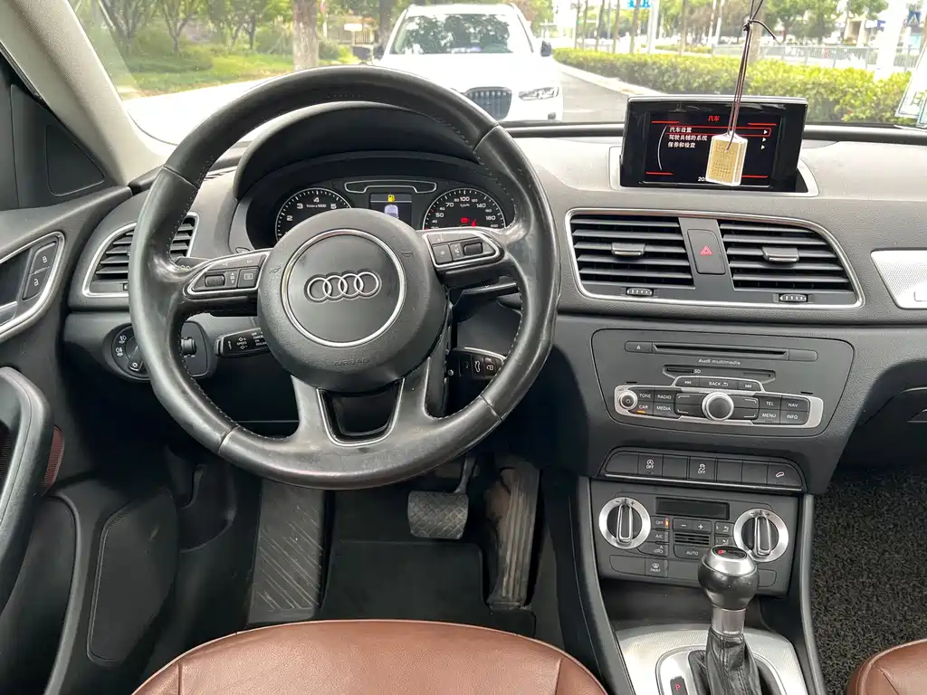 Audi Q3 — миниатюра 10