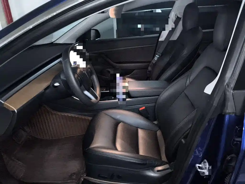 Tesla Model 3 — миниатюра 8