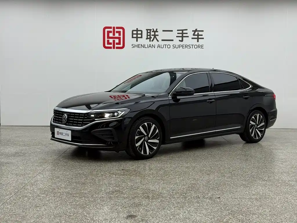 帕萨特 2025款 出众款 380TSI 龙腾版 2025