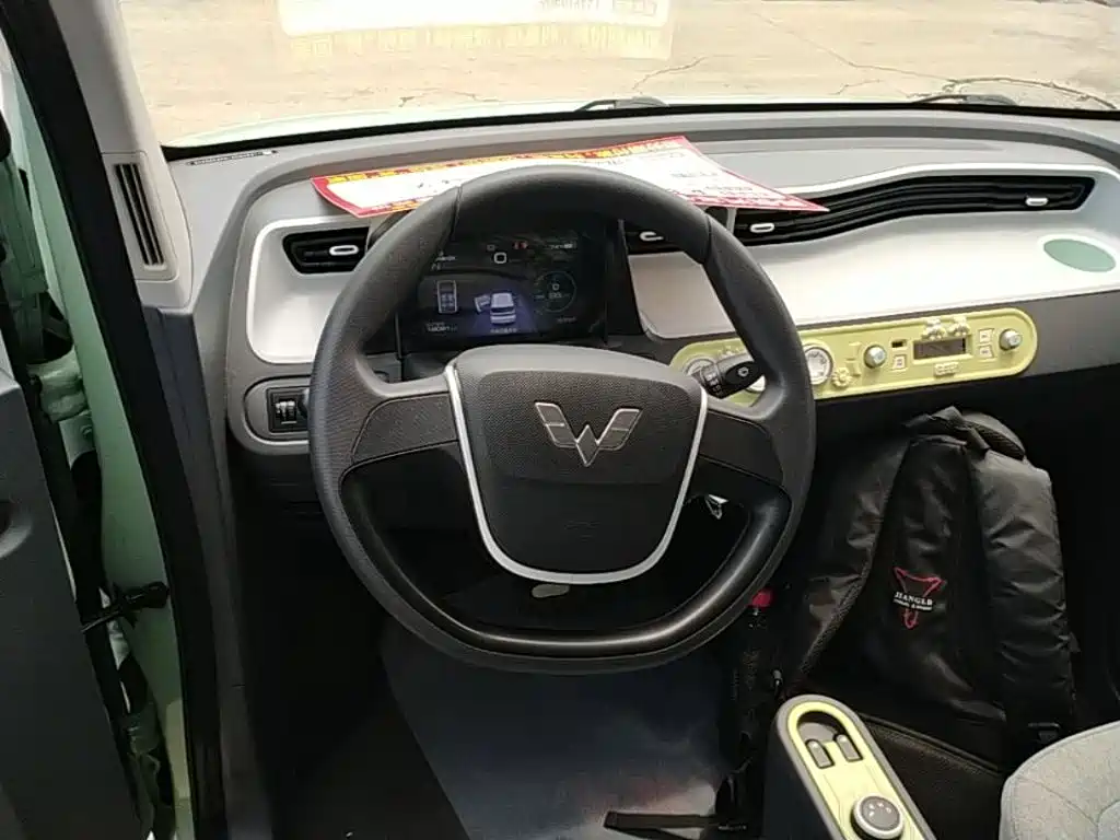 Wuling MINIEV — миниатюра 11