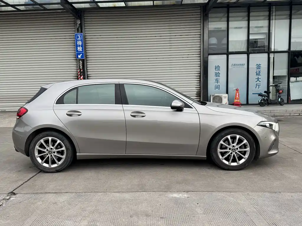 Mercedes-Benz A-Class (Import) — миниатюра 4