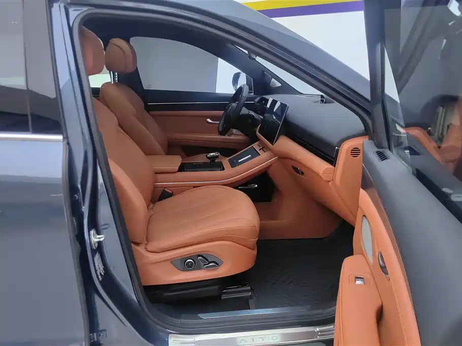 Aito M7 2024 1.5T Smart Drive Ultra 5 мест