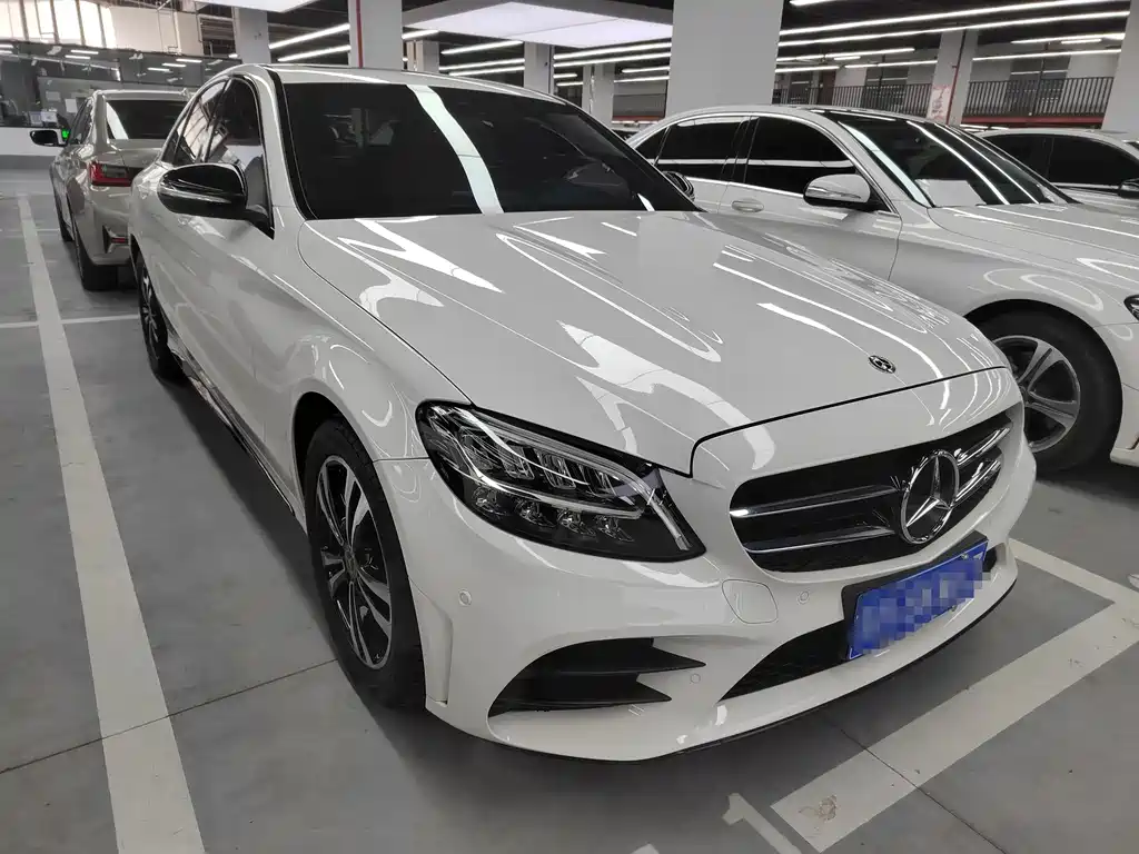 Mercedes-Benz C-Class — миниатюра 3