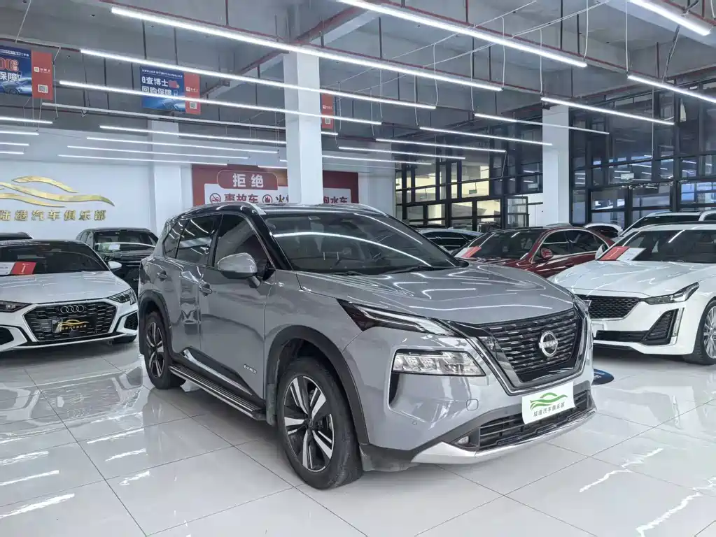 Nissan X-Trail — миниатюра 3