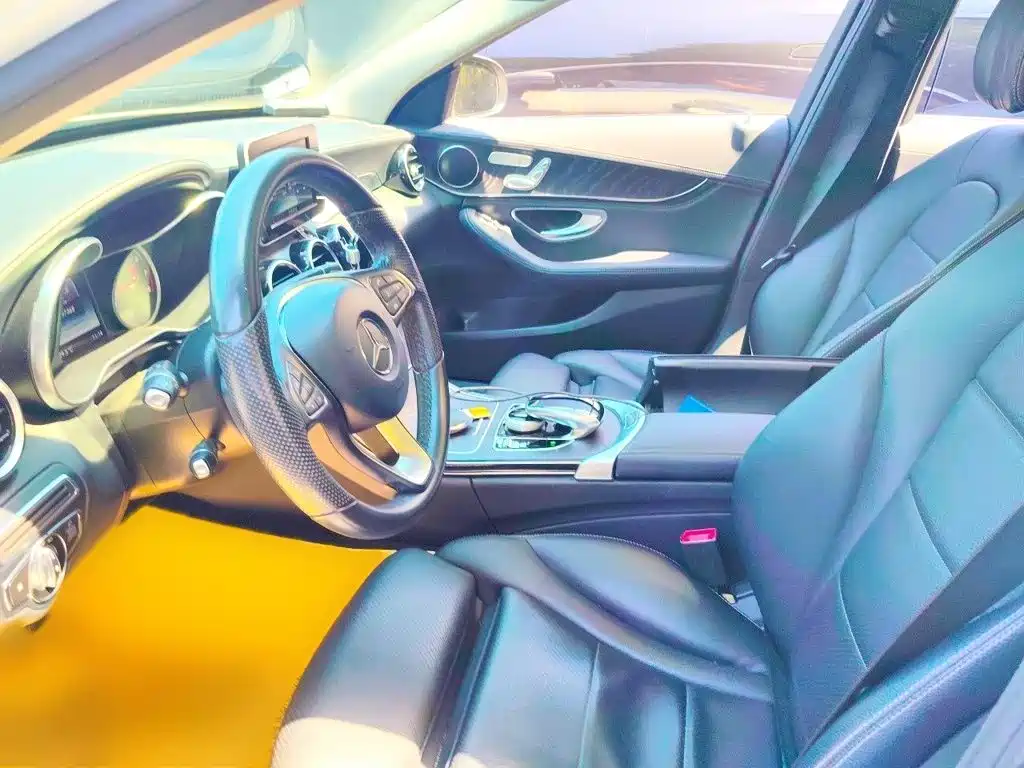 Mercedes-Benz C-Class — миниатюра 8
