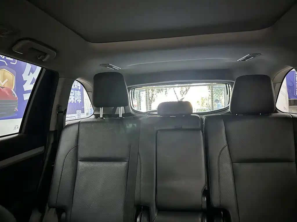 Toyota Highlander — миниатюра 16
