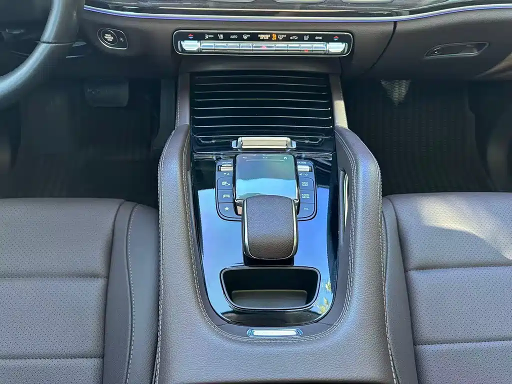 Mercedes-Benz GLE (Import) — миниатюра 22