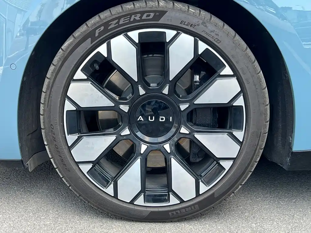 Audi E5 Sportback — миниатюра 5