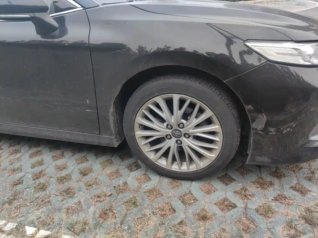 Toyota Camry — миниатюра 25