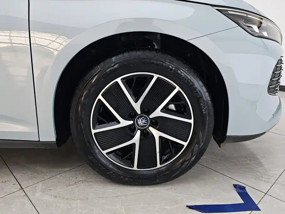 BYD Qin L — миниатюра 6