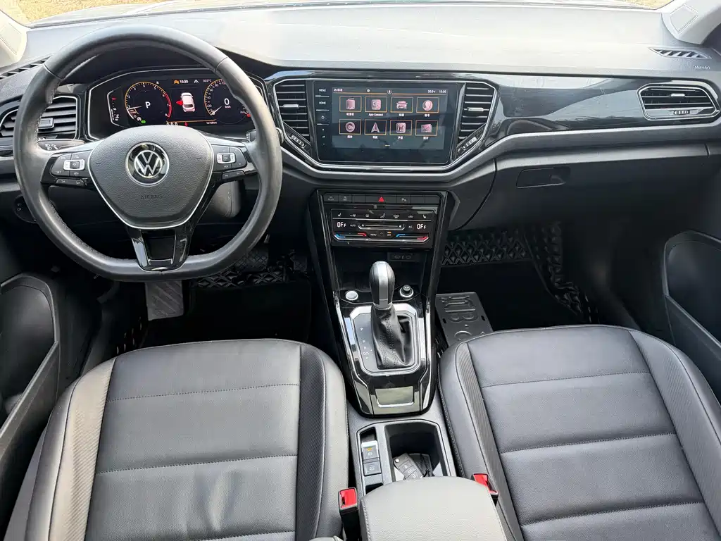 Volkswagen T-Roc — миниатюра 11