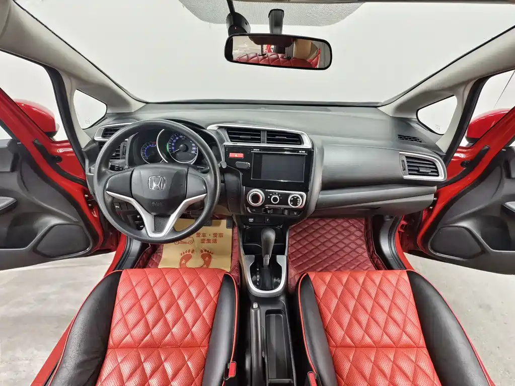 Honda Fit — миниатюра 9