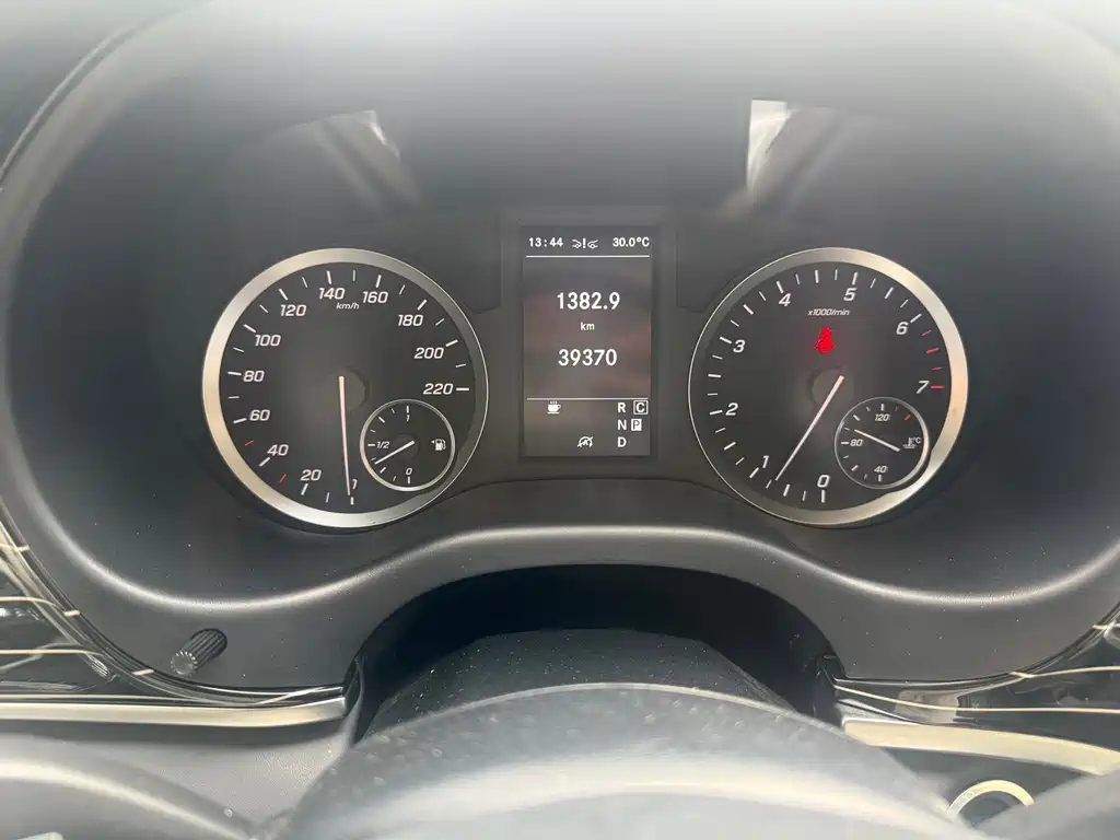 Mercedes-Benz Vito — миниатюра 12