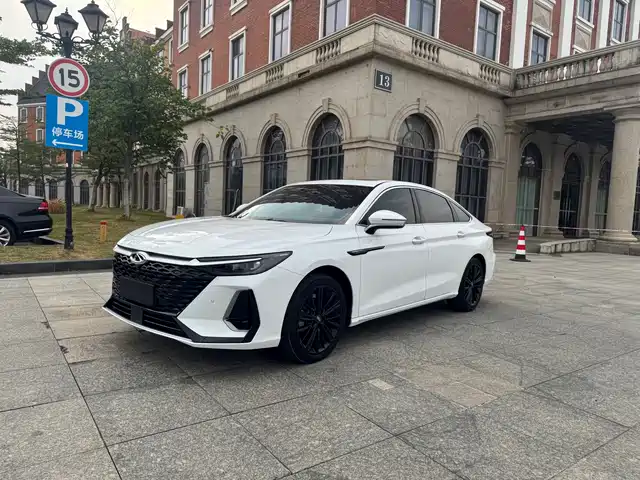 Chery Arrizo 8