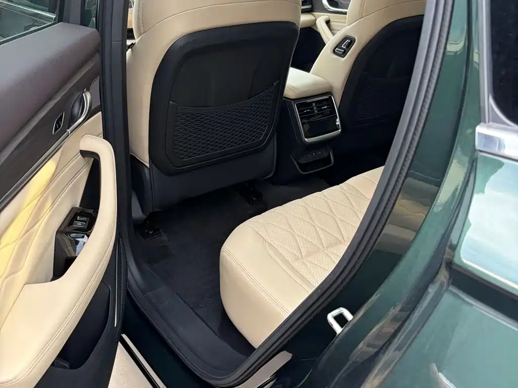 Geely Xingyue L — миниатюра 15