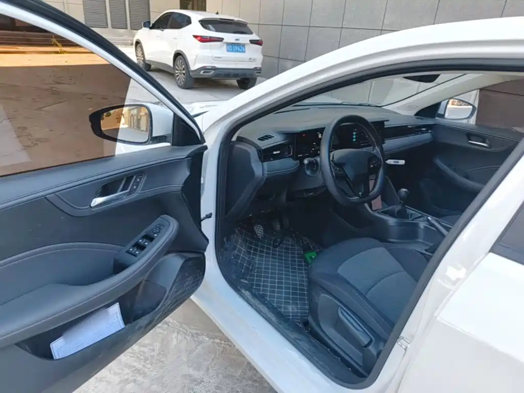 Roewe i5 — миниатюра 16