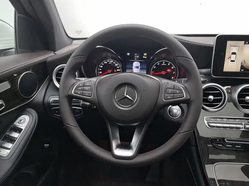 Mercedes-Benz GLC — миниатюра 11