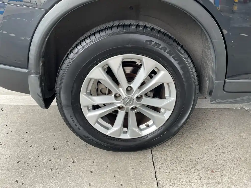 Nissan X-Trail — миниатюра 9