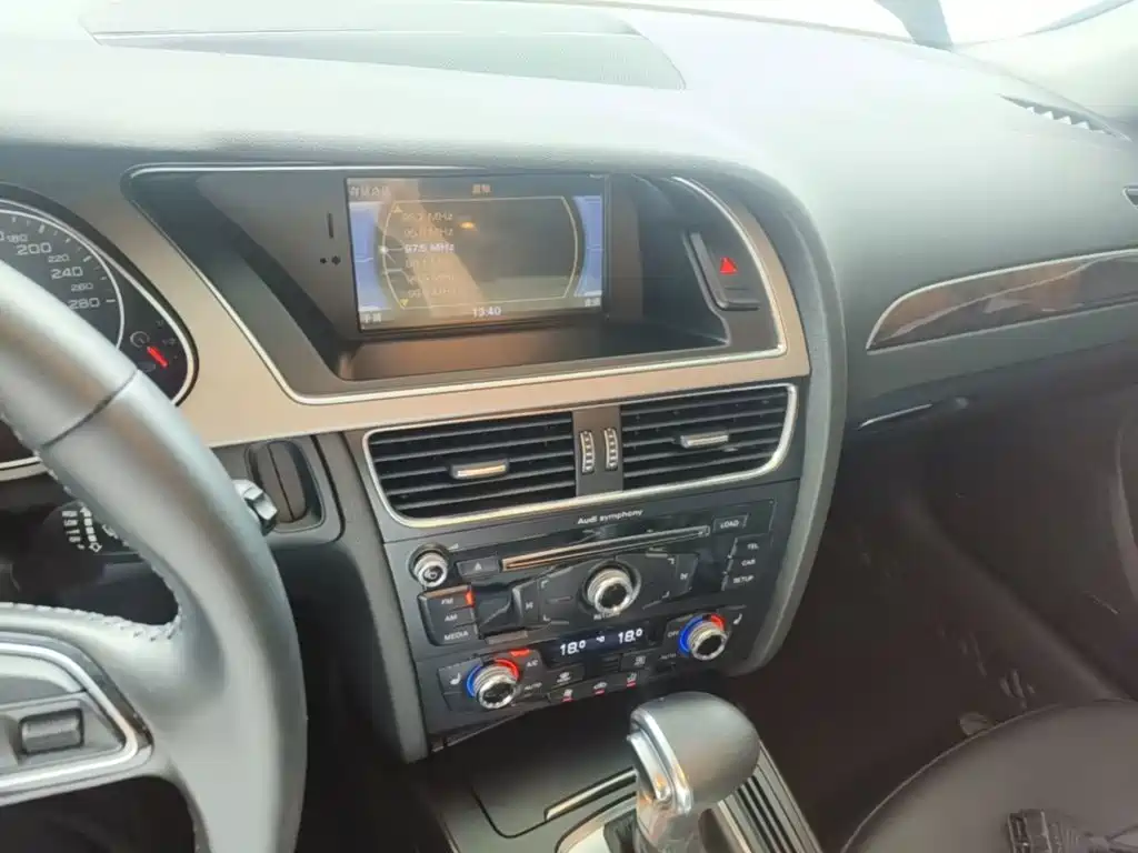 Audi A4L — миниатюра 13