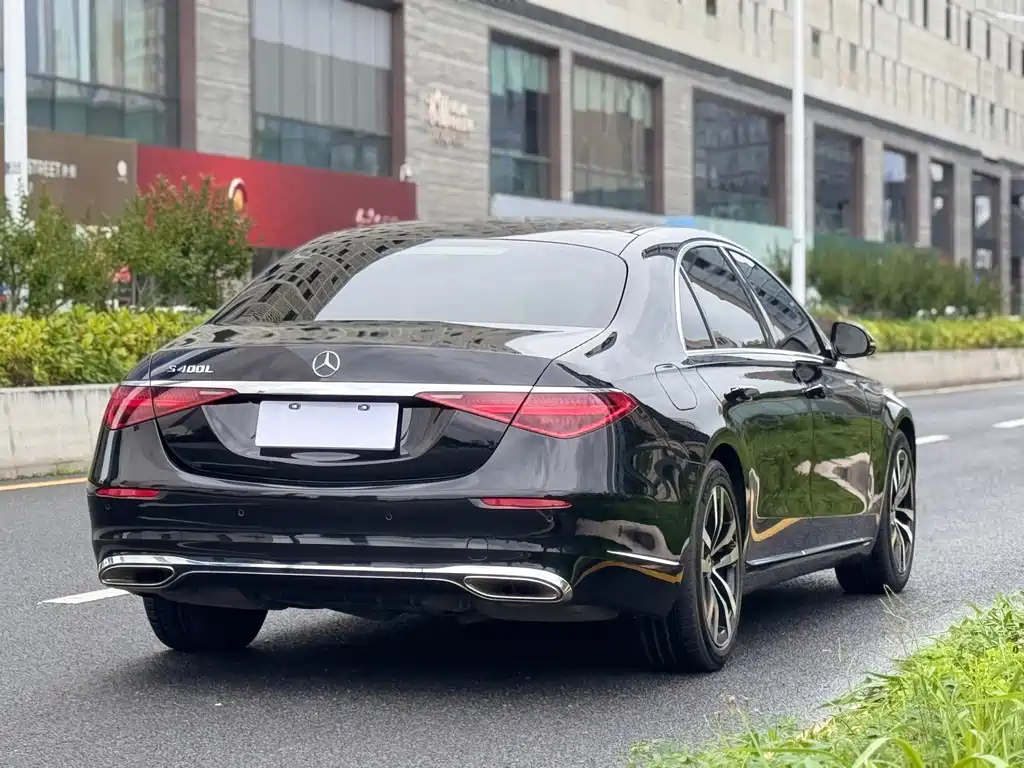 Mercedes-Benz S-Class — миниатюра 6
