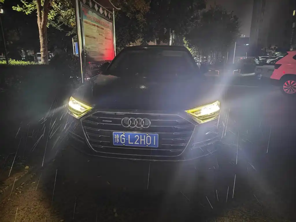 Audi A8 — миниатюра 2