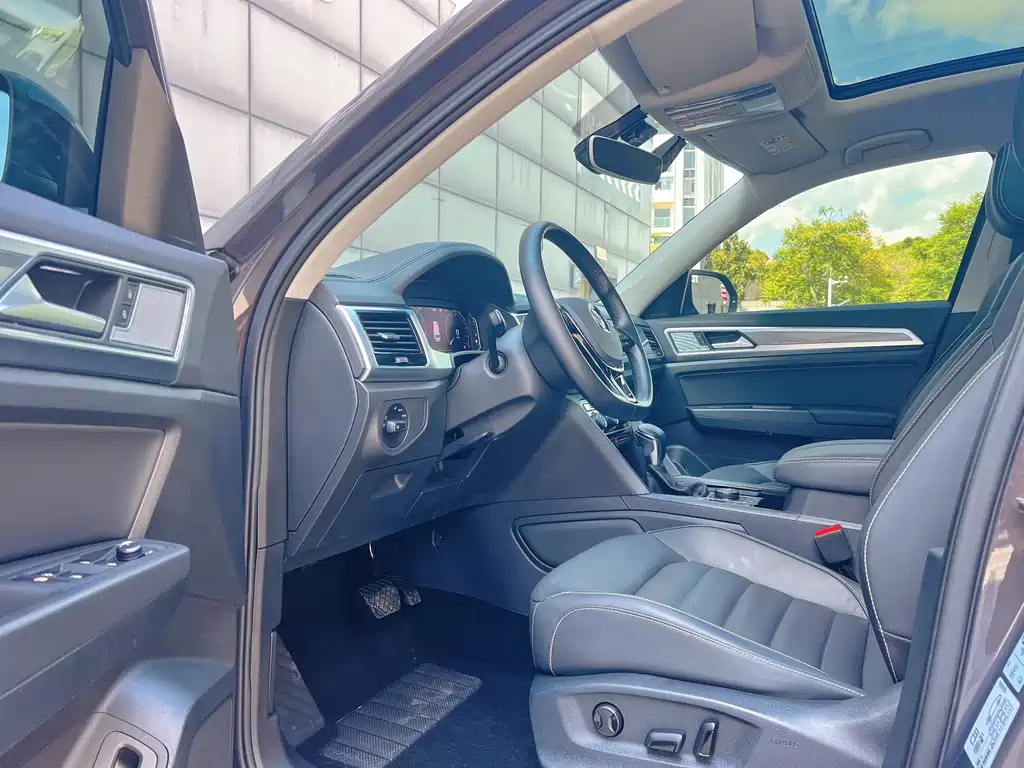 Volkswagen Teramont — миниатюра 5