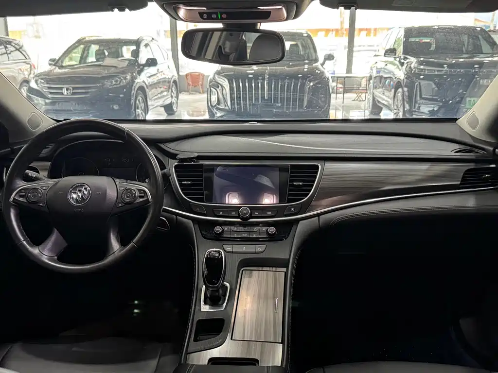 Buick LaCrosse 2020 652T Luxury