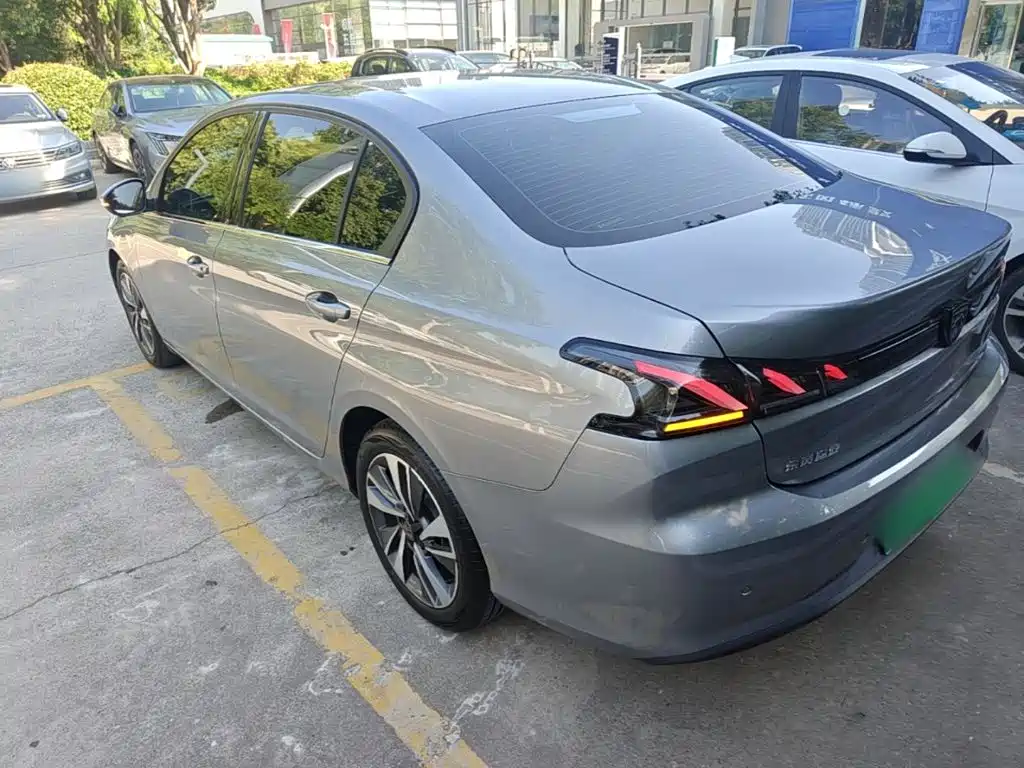 Peugeot 408 — миниатюра 5
