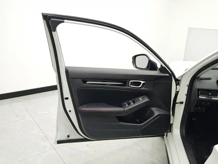 Honda Civic — миниатюра 7
