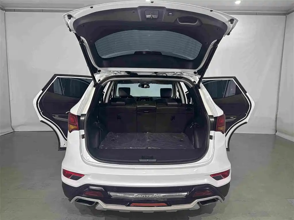 Hyundai Santa Fe — миниатюра 18