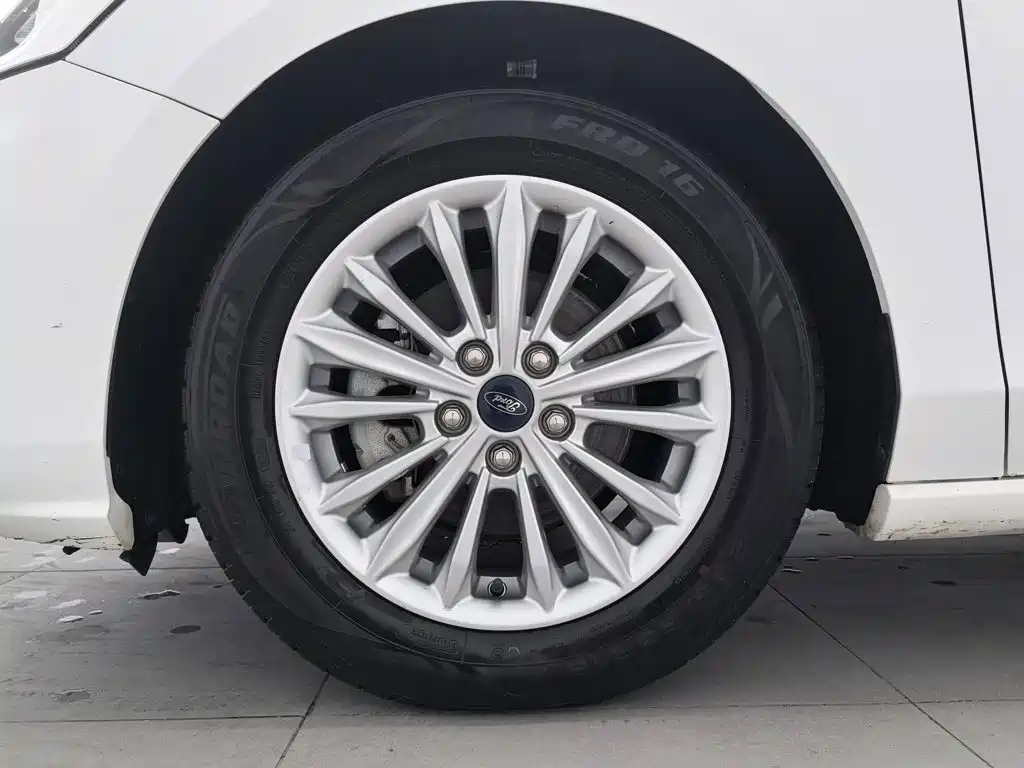 Ford Focus — миниатюра 17