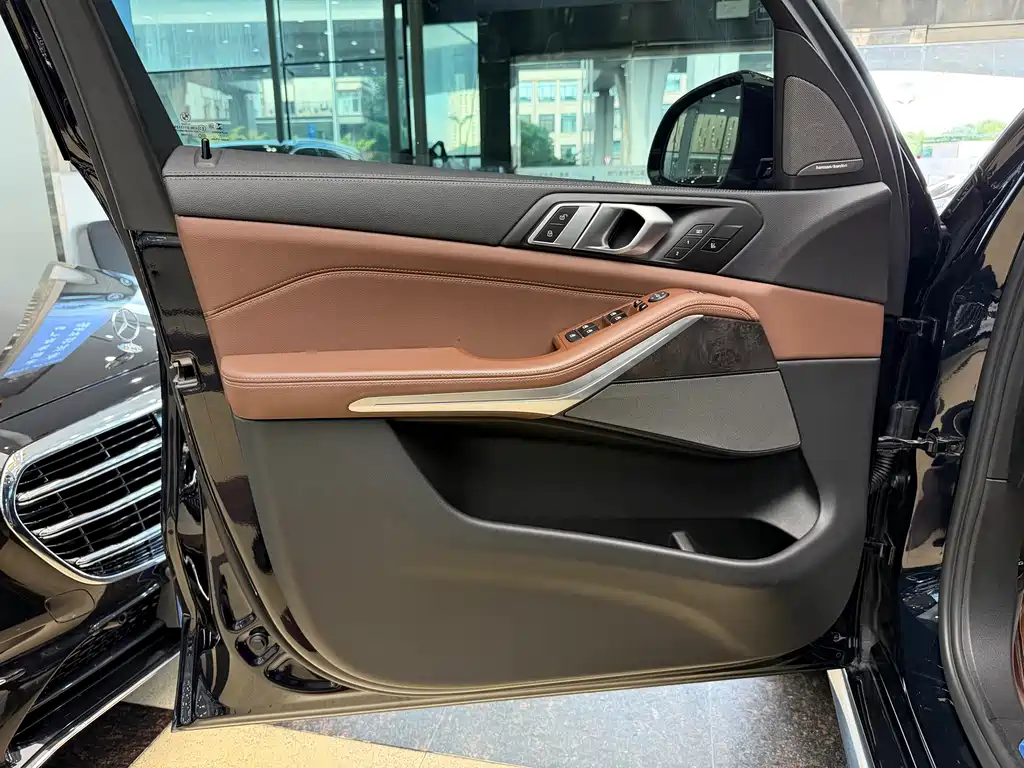 BMW X5 (Import) — миниатюра 5