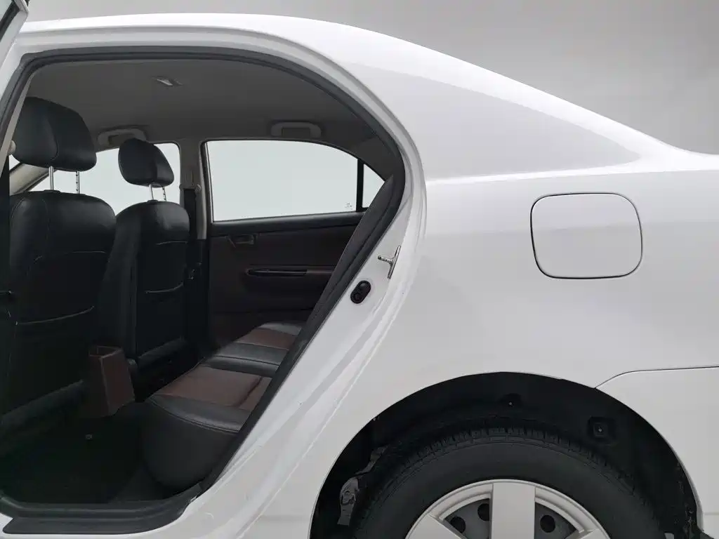 BYD F3 — миниатюра 15