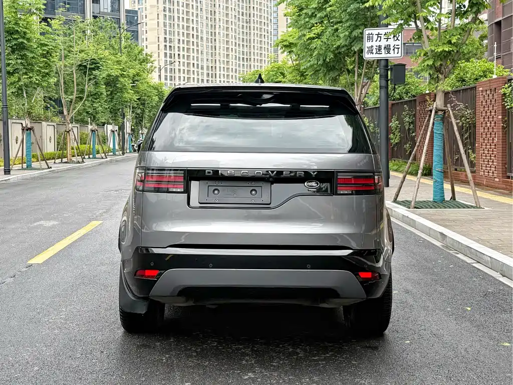 Land Rover Discovery 2021 360PS R-Dynamic SE
