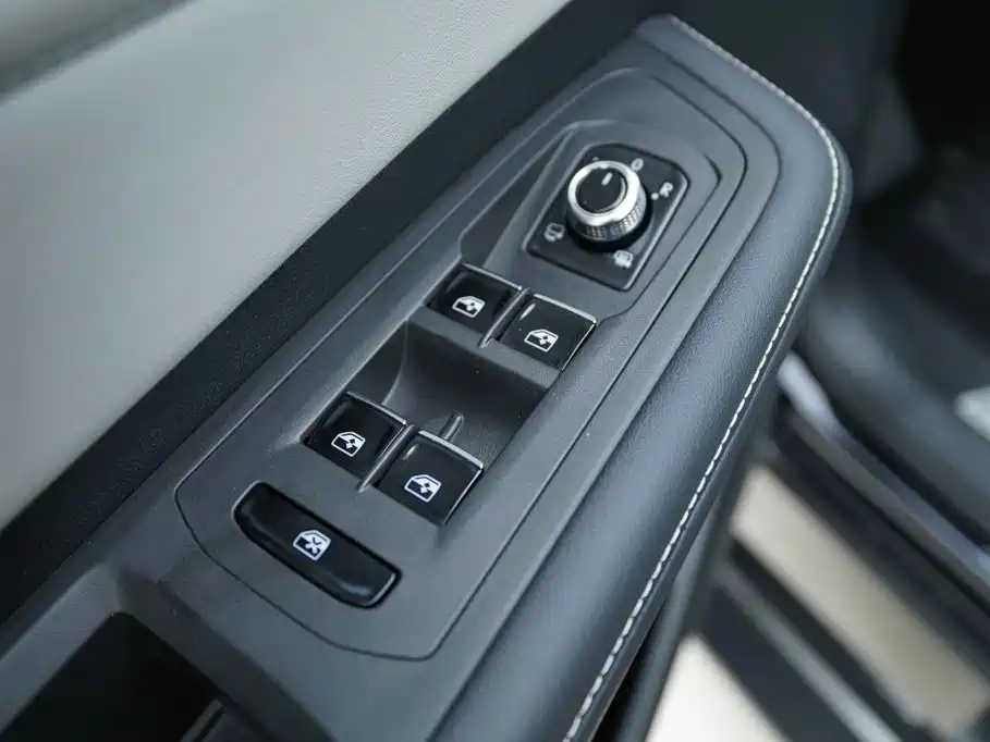 Volkswagen Teramont — миниатюра 10