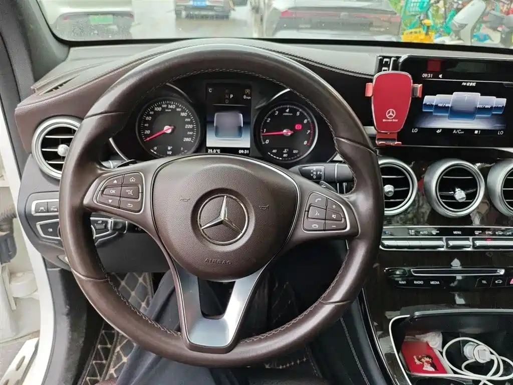 Mercedes-Benz GLC 2017 GLC 260 4MATIC Luxury