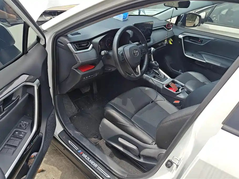 Toyota Wildlander 2024 2.0L CVT Lead