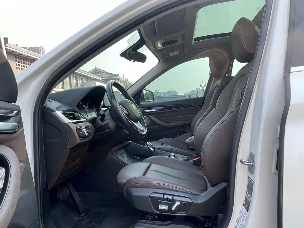 BMW X1 — миниатюра 5