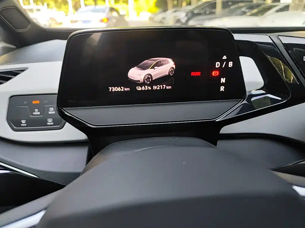 Volkswagen ID.3 — миниатюра 12