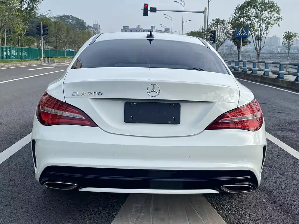 Mercedes-Benz CLA 2017 CLA 200 Fashion