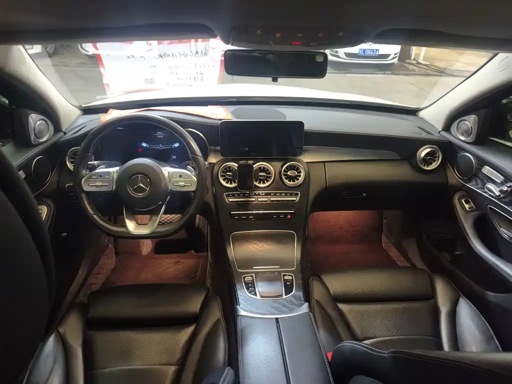 Mercedes-Benz C-Class — миниатюра 10